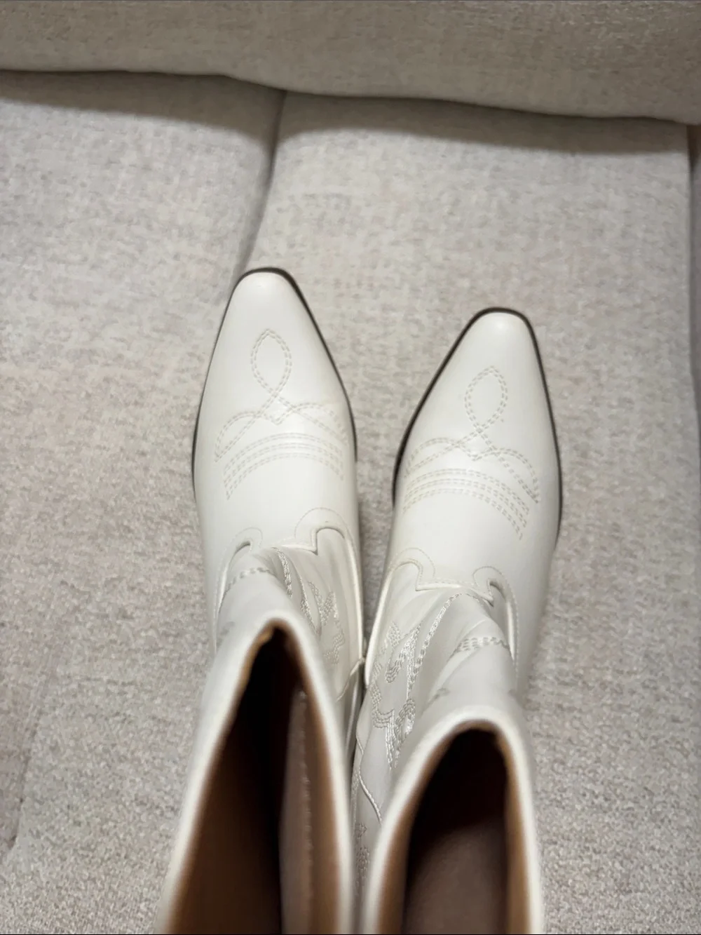 N/A classic white
